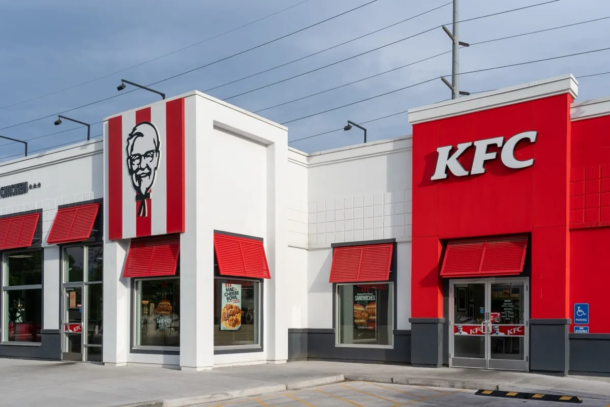 7 Chicken Chains That Are 