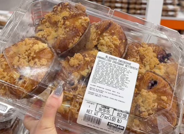 Kirkland Signature Blueberry Caramelized Cheesecake Croissant