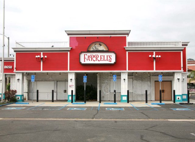 Buena Park, California - USA - September 17-2023: Farrell's Ice Cream Parlor. Closed and Abandoned building. Farrell's Ice Cream corporation closed business in 2019. Farrell's Ice Cream and Restaurant
