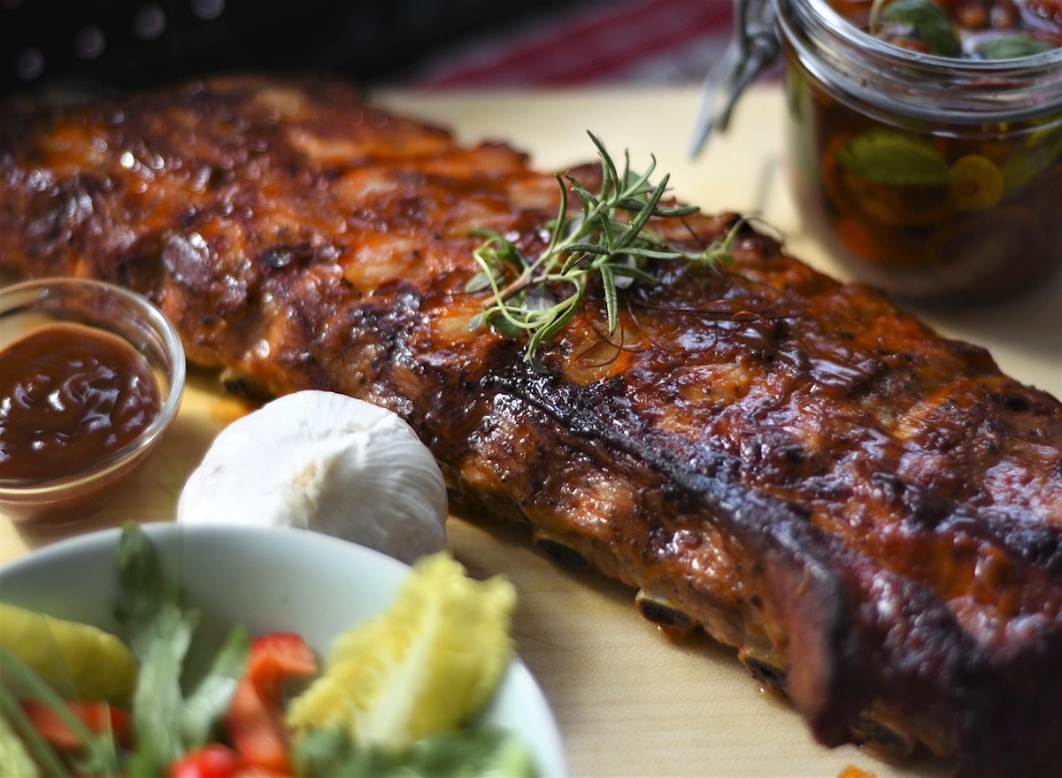 6 Cheapest Ribs at Restaurant Chains