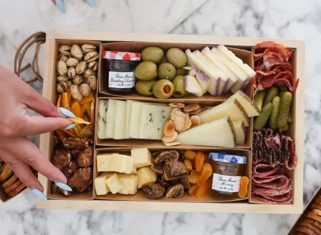 Luxe Bites Classic Ready-to-Eat Charcuterie Board