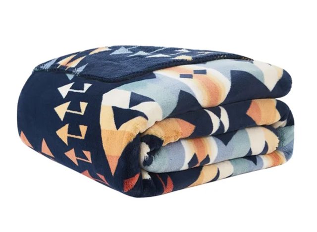 Pendleton Plush Throw