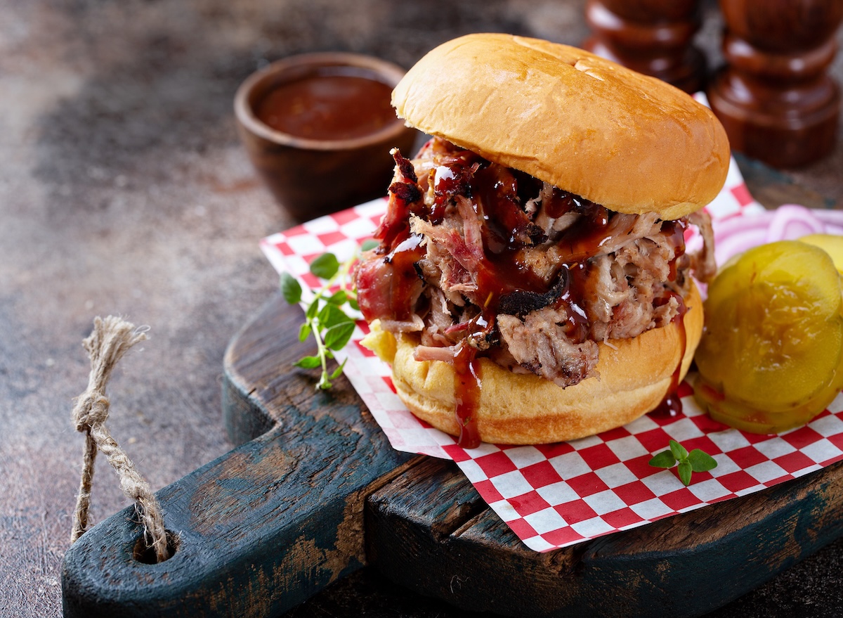 Bbq,Smoked,Pulled,Pork,Sandwich,With,Pickles,And,Barbeque,Sauce