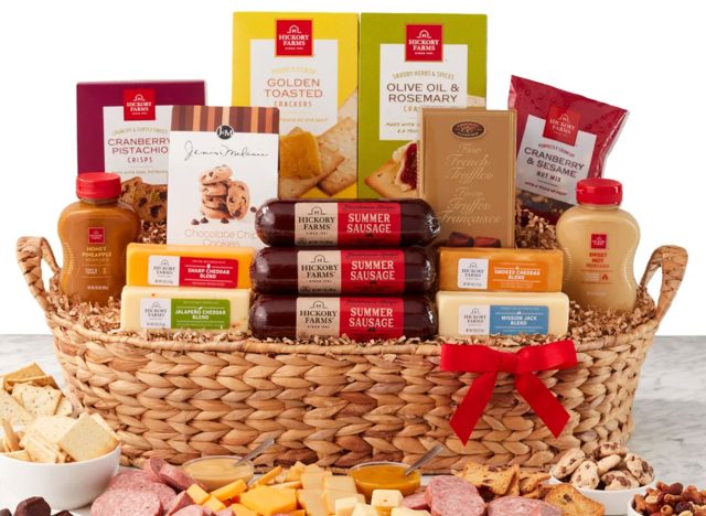 Hickory Farms Grand Holiday Meat & Cheese Gift Basket