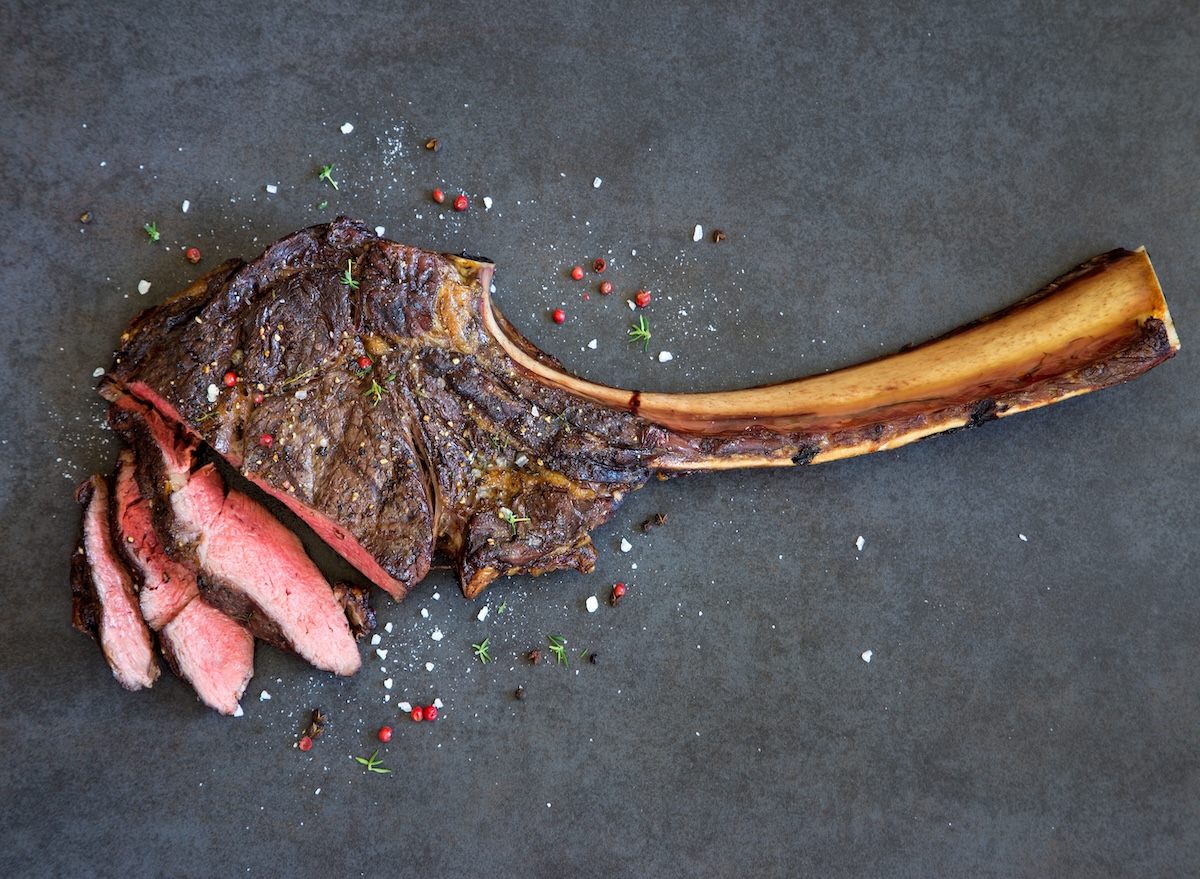 Delicious,Tomahawk,Steak
