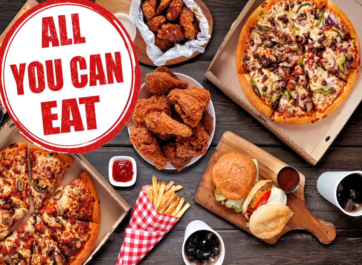 Buffet,Table,Scene,Of,Take,Out,Or,Delivery,Foods.,Pizza,