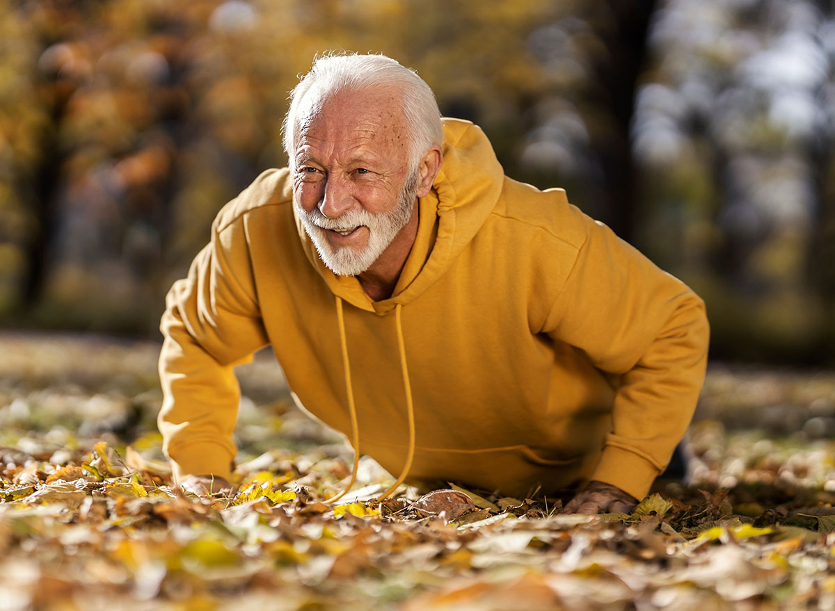 A,Senior,Healthy,Sportsman,In,Shape,Doing,Pushups,In,Nature
