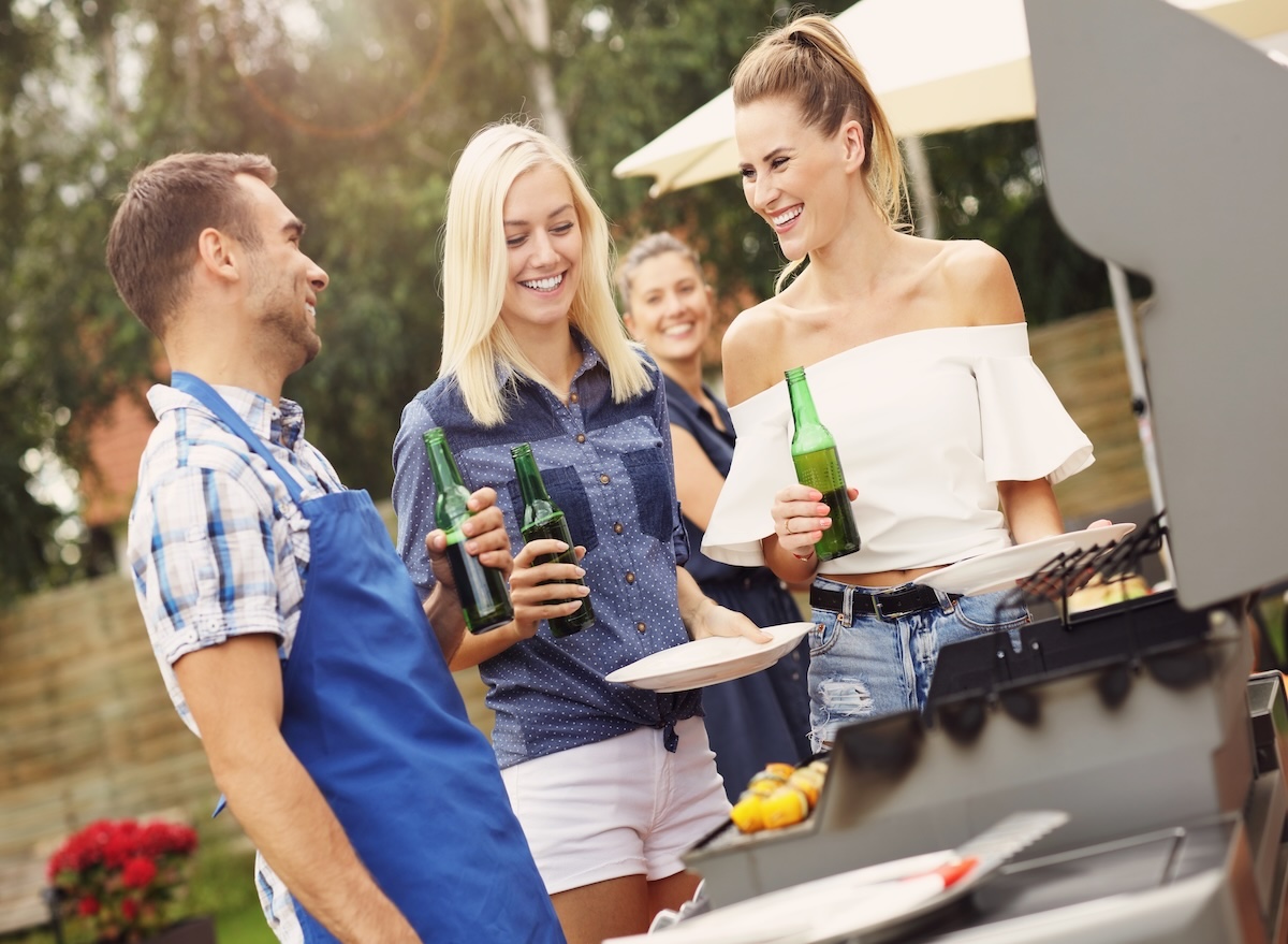 Picture,Presenting,Group,Of,Friends,Having,Barbecue,Party