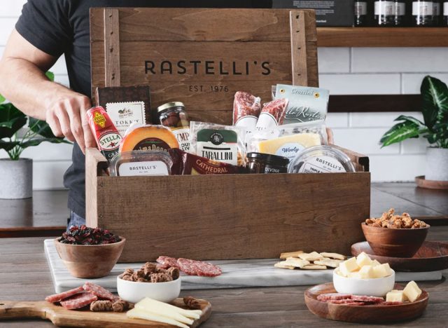 Rastelli's Connoisseur Gift Crate