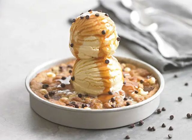 Salted Caramel Pizookie