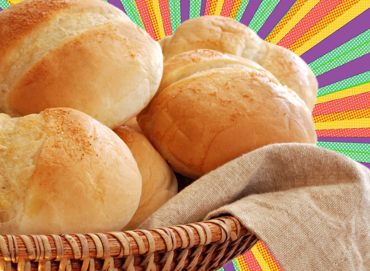 5 Restaurant Chains With the Best Warm Bread and Rolls