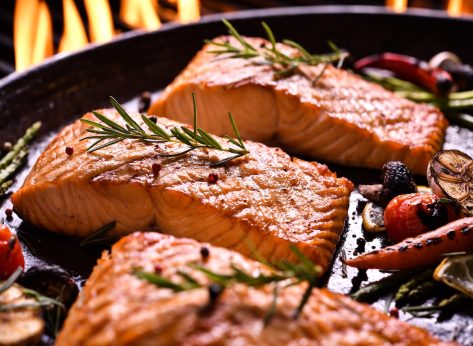 5 Chains With the Best Salmon, Say Chefs