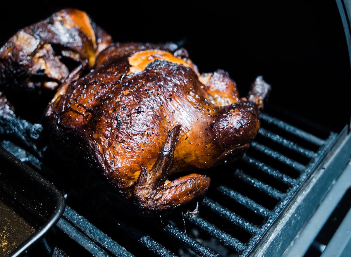 4 Restaurant Chains With the Best Smoked Chicken, According to Barbecue Fans