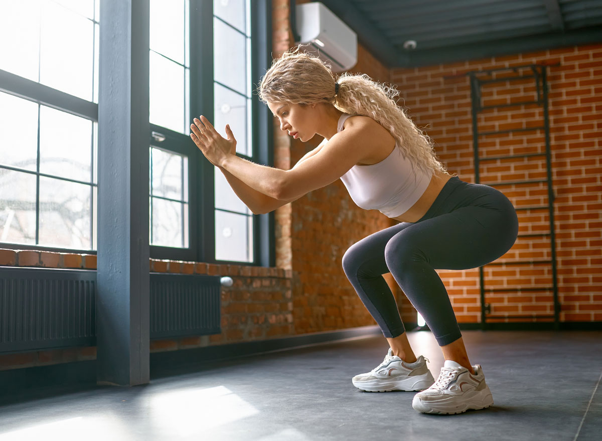 This 8-Minute Standing Routine Flattens Your Stomach Better Than Cardio After 45