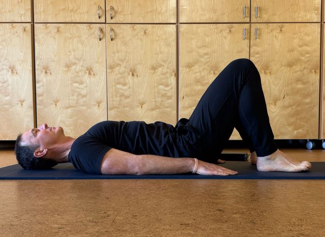 Five-Bedroom-exercises-3-Floor-Glute-Bridge-Start