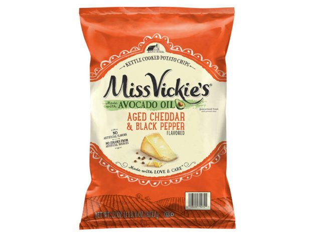 Miss Vickies Aged Cheddar & Black Pepper Flavored Kettle Cooked Chips