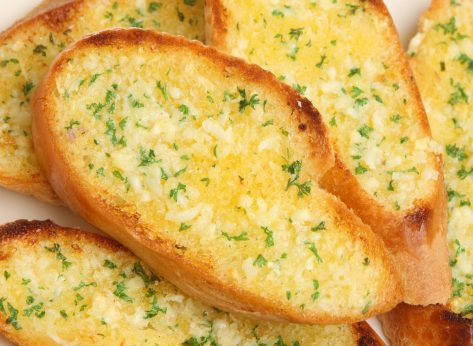5 Garlic Breads That Taste Restaurant-Quality