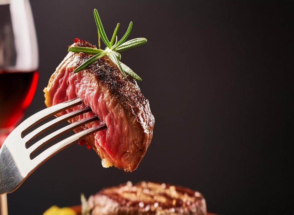 7 Chain Steakhouses That Actually Cook Medium-Rare Correctly