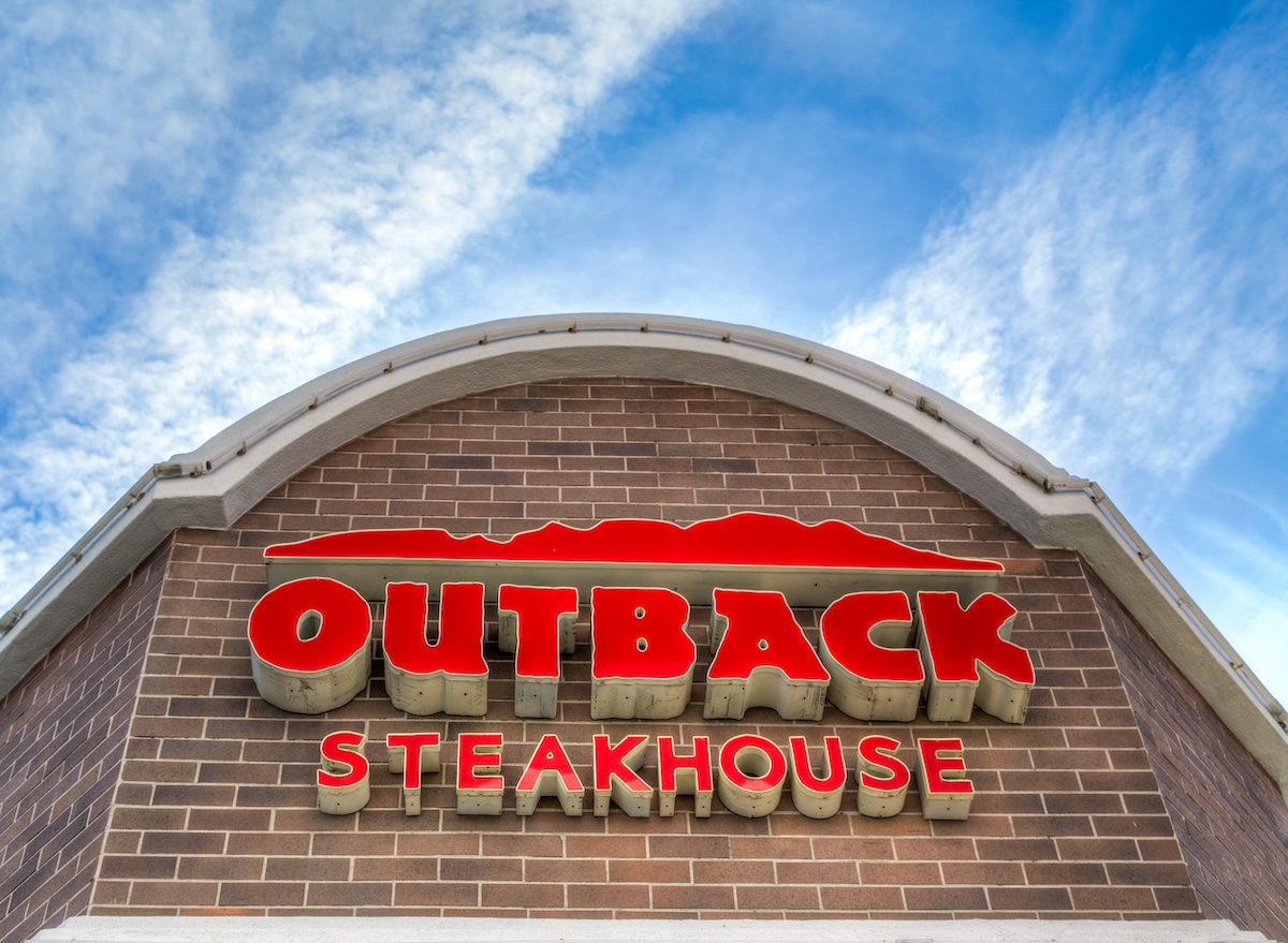Glendale,,Ca/usa, ,October,24,,2015:,Outback,Steakhouse,Exterior,And