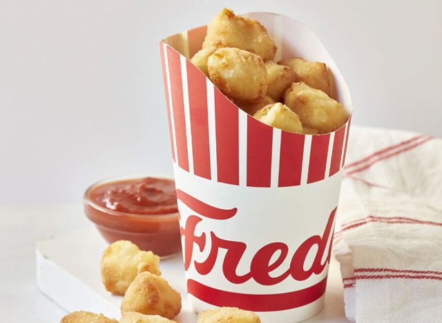 Freddy's Frozen Custard & Steakburgers Cheese Curds