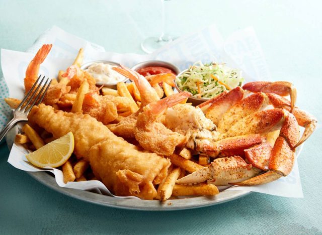 Joe's Crab Shack Captain's Plate