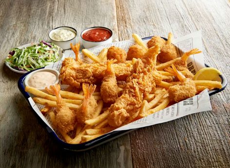 7 Chains Serving Full Fish Platters