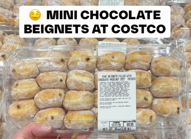 Mini beignets filled with chocolate hazelnut