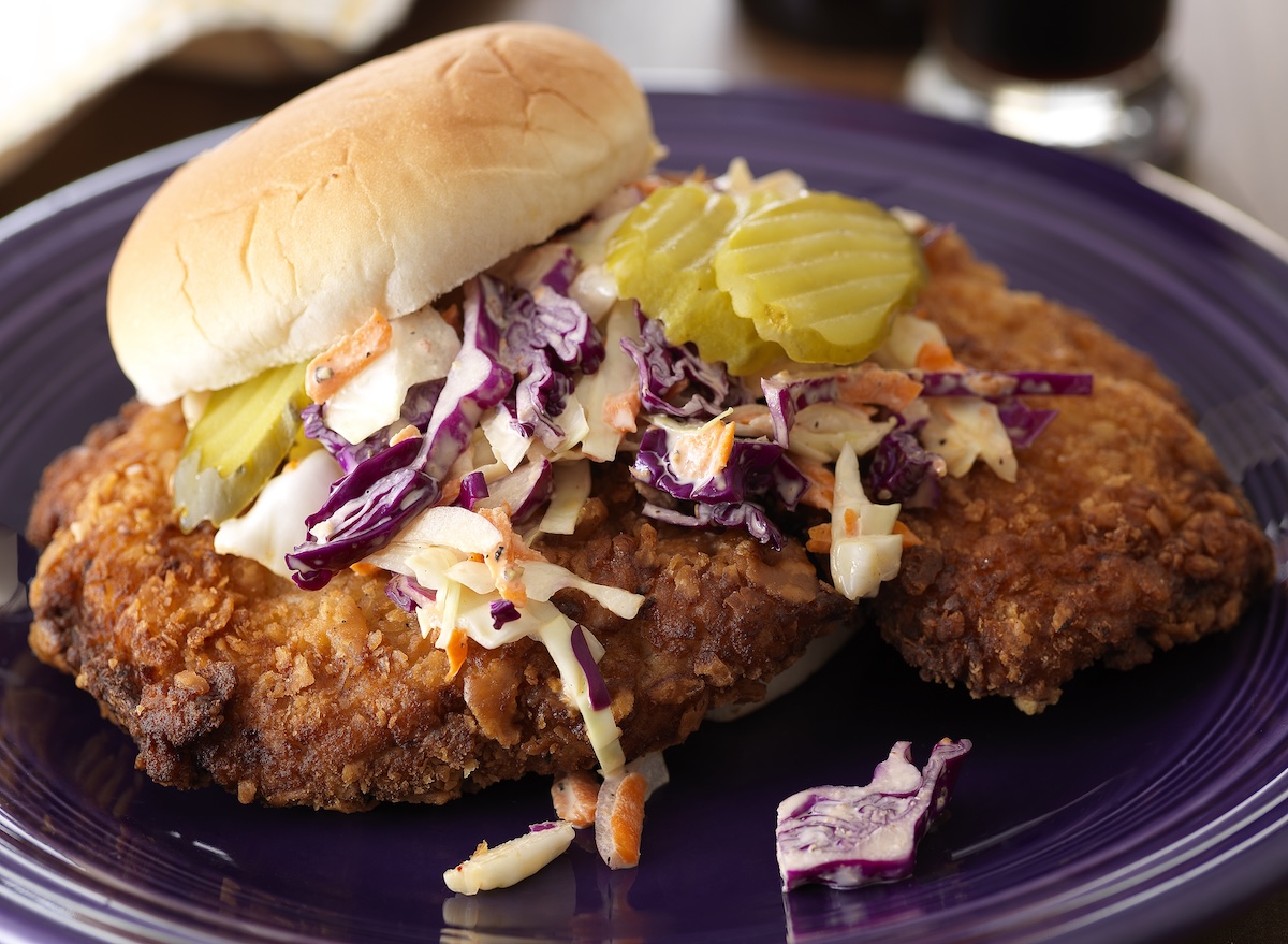 5 Chain Restaurants With the Best Pork Tenderloin Sandwiches, According to Diners