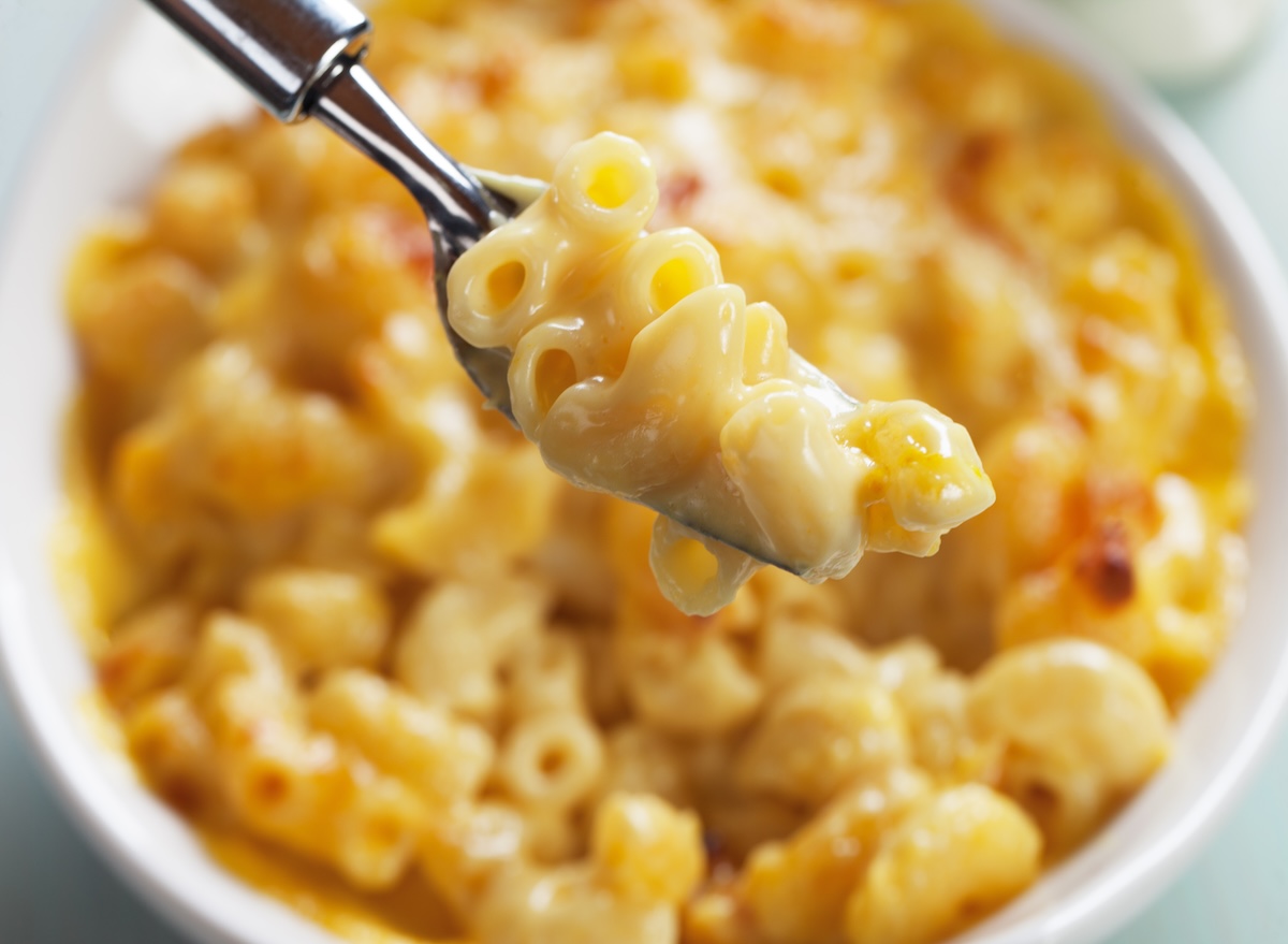 Mac,And,Cheese,,American,Style,Macaroni,Pasta,In,Cheesy,Sauce