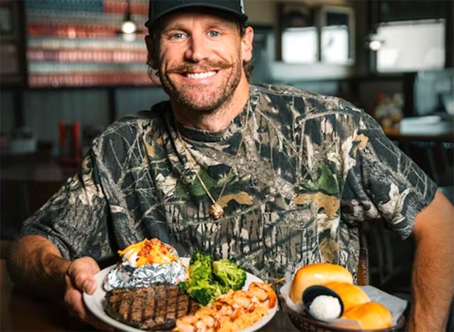 Logan's Roadhouse The Chase Rice Special 