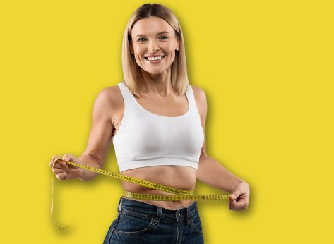 5 Standing Moves to Tighten Your Waist After 50