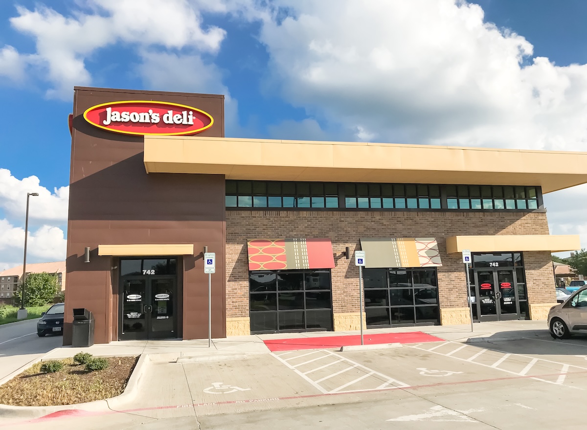 6 Best Orders at Jason’s Deli, According to Chefs