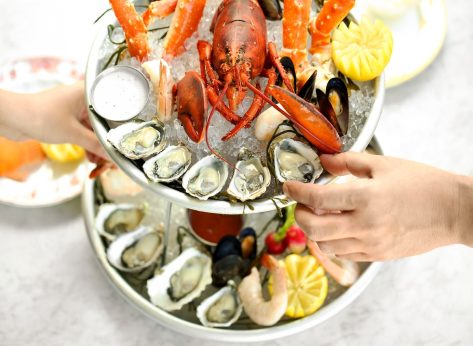 4 Chains with the Best Seafood Tower
