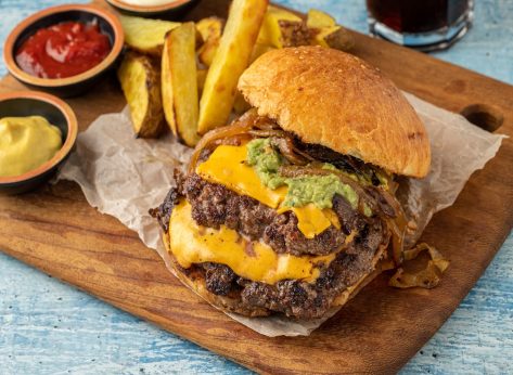 7 Chains With the Best Cheese Smashburgers