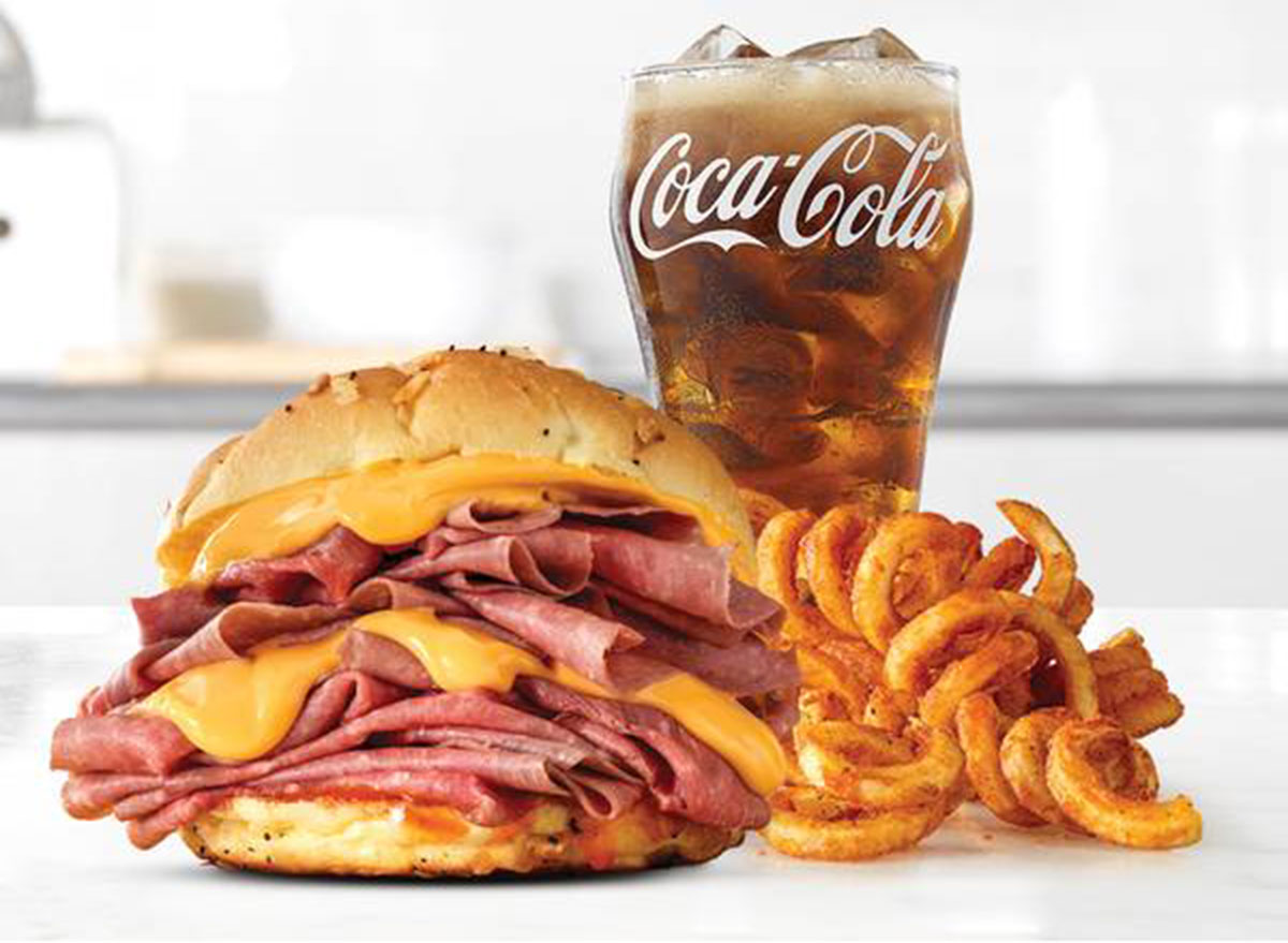 5 Chain Restaurant Items That Look Nothing Like the Photos