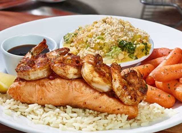 Cheddar's Scratch Kitchen Blackened Salmon