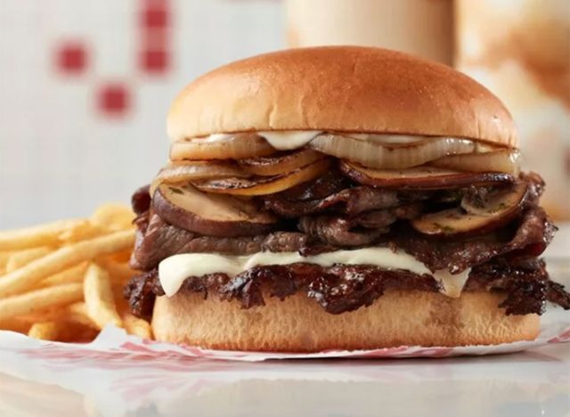 Freddy's Prime Rib Steakburger