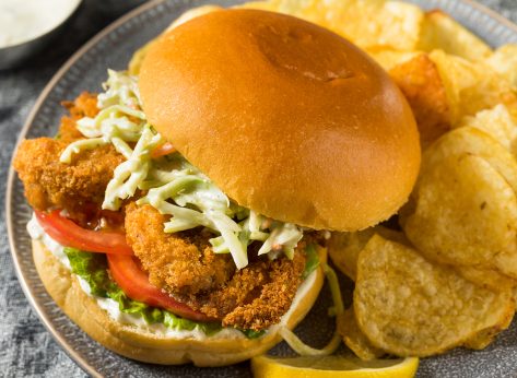 4 Chains With the Best Fried Crab Sandwich