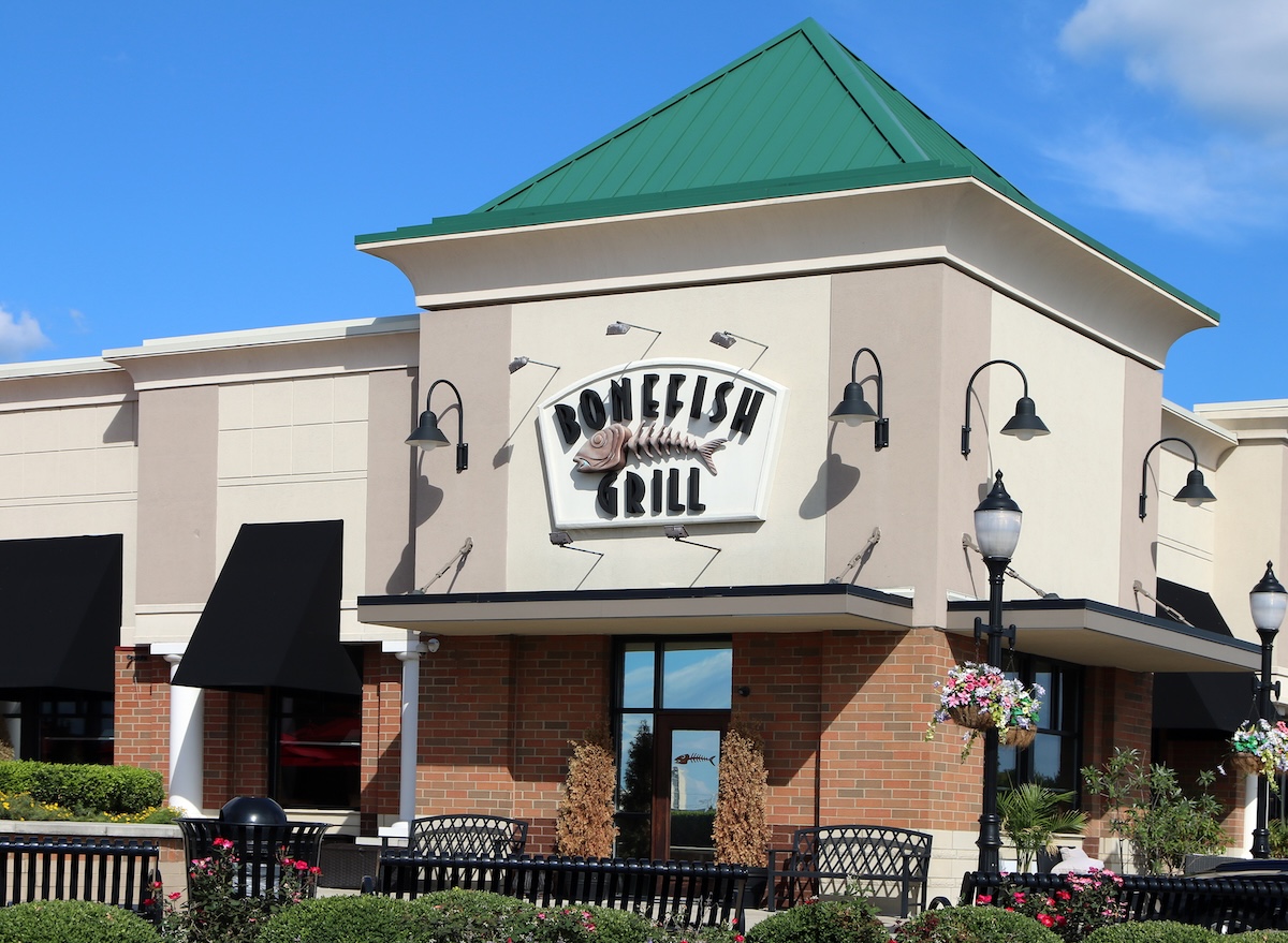 7 Chain Restaurants With the Best Fried Fish and Chips