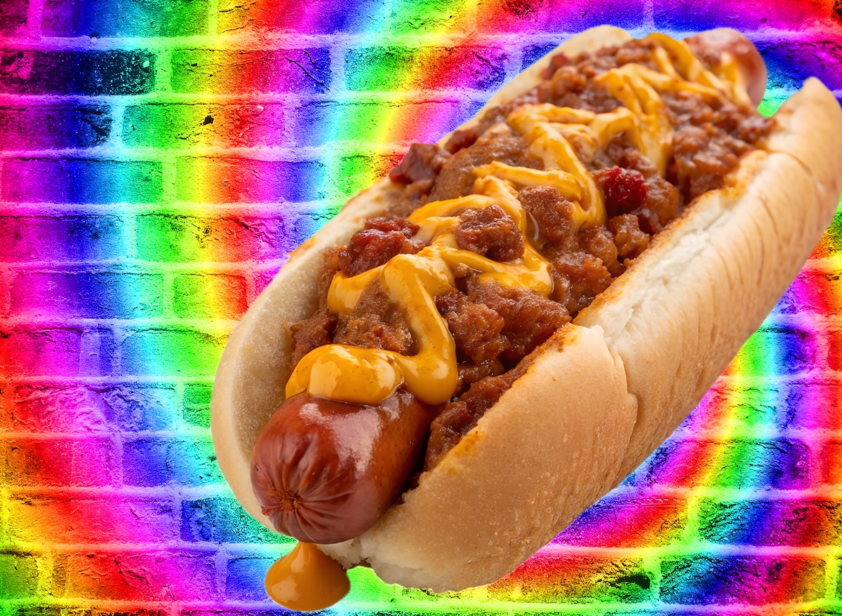 Chili cheese hot dog