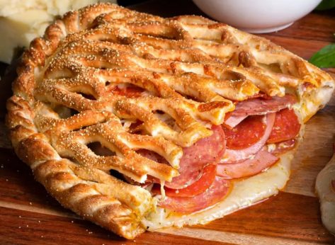 5 Chains with the Best Calzones, Say Chefs