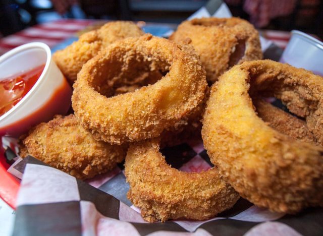 Huey's Burger Onion Rings