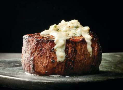 The Best Blue Cheese-Crusted Filet Mignon