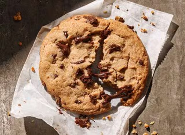 Panera Bread Chocolate Chip Cookies