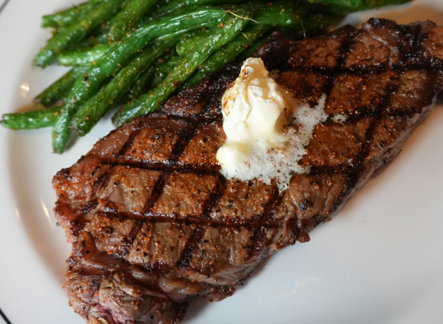 4 Popular Restaurants With the Best Flat Iron Steaks