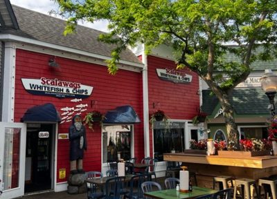 6 Chain Restaurants With the Best Ocean Perch Combos