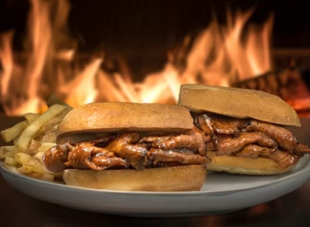 Wood Ranch Tri Tip Sandwich 