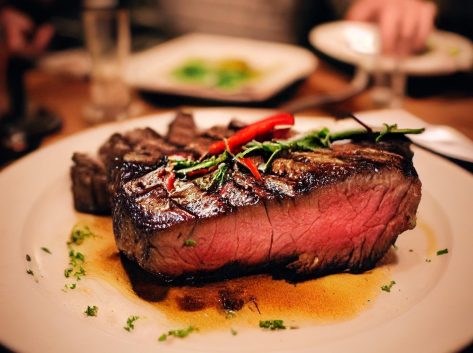5 Budget-Friendly Steakhouse Chains
