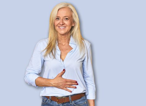 5 Morning Moves for a Flatter Belly Over 45