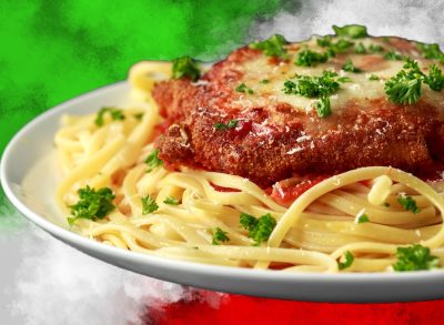 5 Chain Restaurants Serving the Best Chicken Parmesan and Garlic Bread
